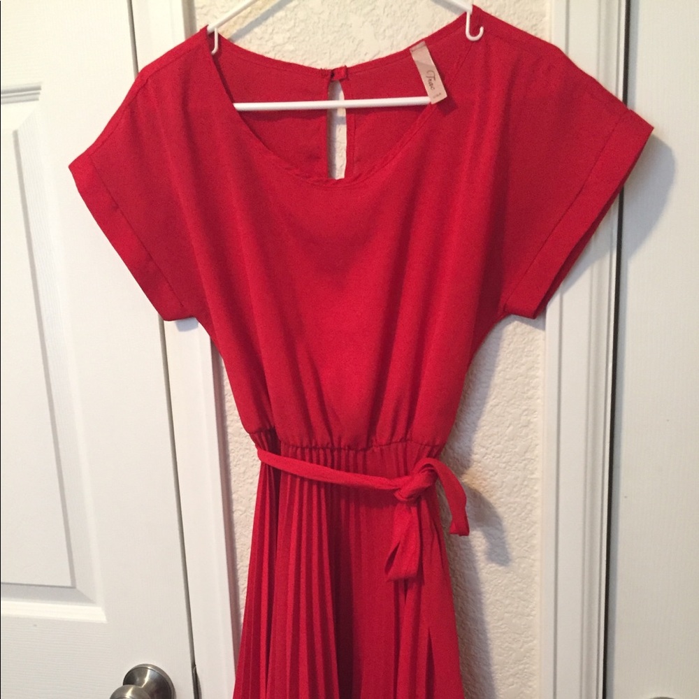 Red pleated dress